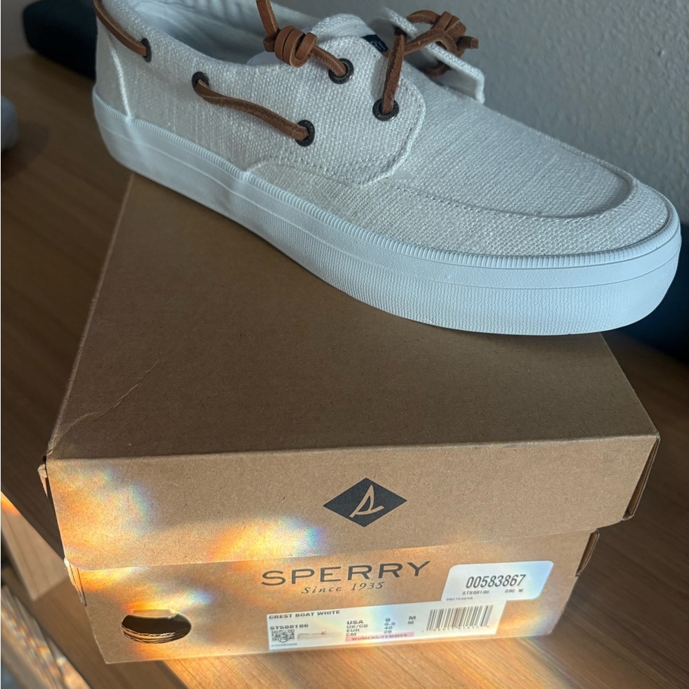 Sperry White Canvas Women’s Shoes with Brown Laces